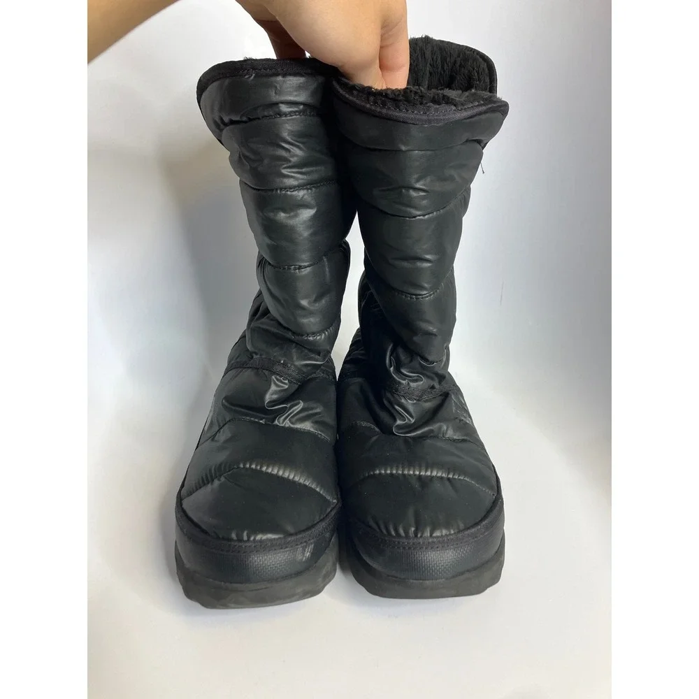 The North Face black amore ll boots quilted puffer pull on women's size 9 winter